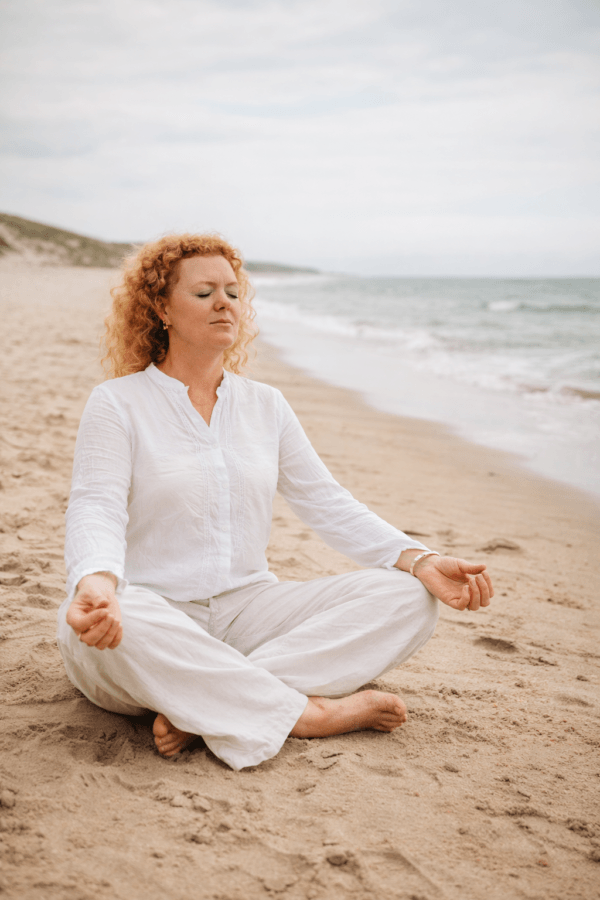 Emotionele veiligheid na bedrog 1 Emotionele veiligheid na bedrog Relatietherapeut Marieke Proper